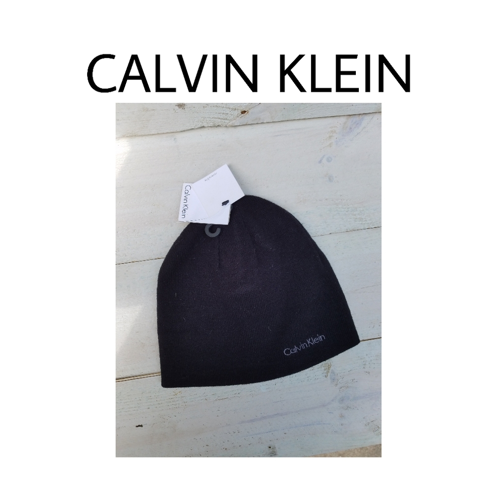 NWT CALVIN KLEIN reversible BEANIE HAT